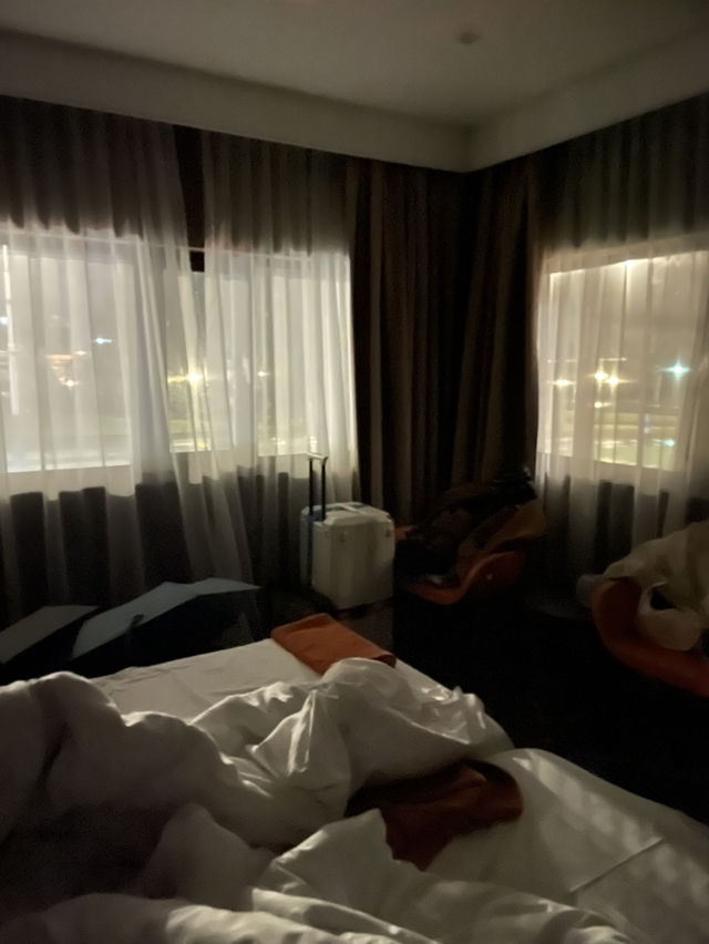 🇳🇱 阿姆斯特丹一日攻略：在水邊城市遇見自由與畫作的靈魂