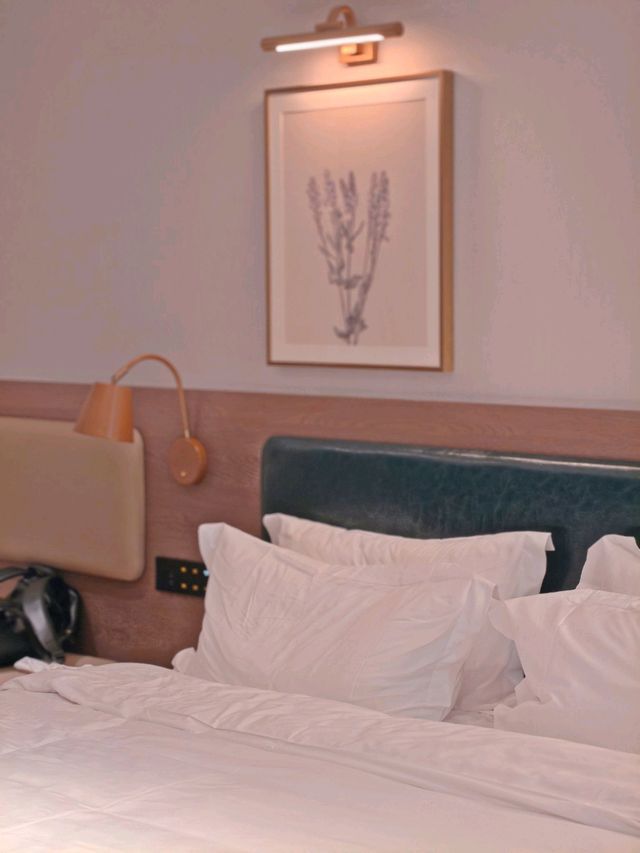 Elegant Stay Just Minutes from Nanjing South Station