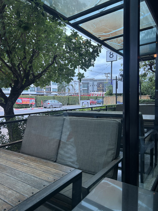 รีวิวข้าวมันไก่ 8 Bistro