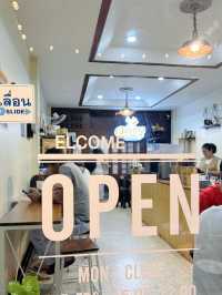 จอมพล นมสด ร้านอร่อย อยากให้มาลอง ที่ศรีราชา