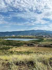 Lazy Loops Around Lisi Lake