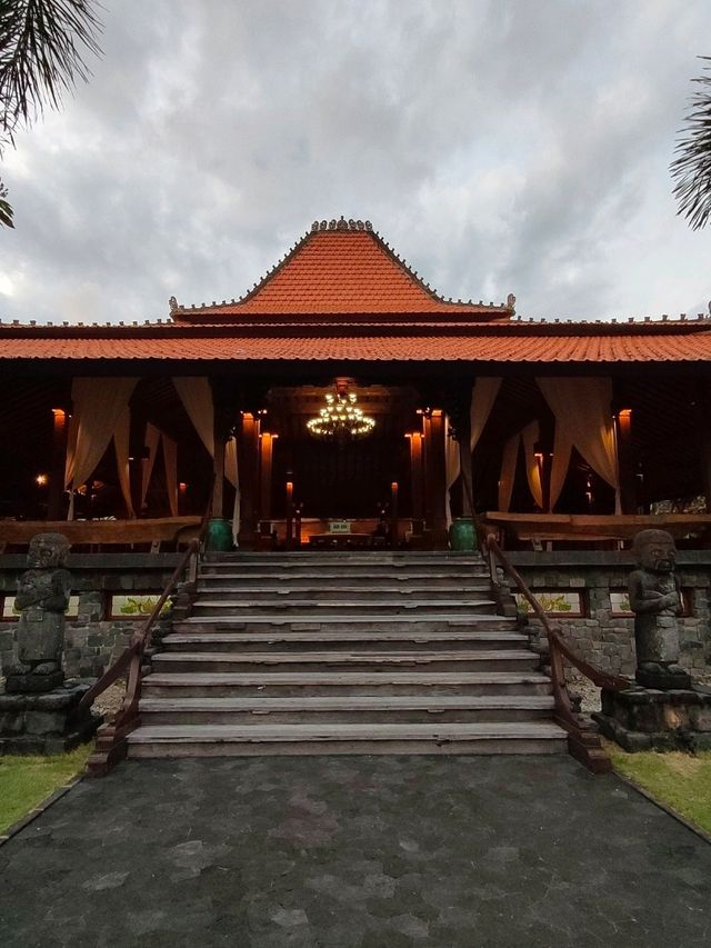 A Sunset Feast by the Sea — Grand International Dining at Taman Bhagawan