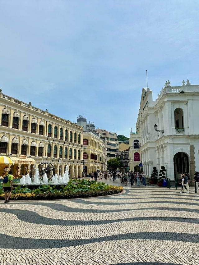 East Meets West: An Unforgettable 4-Day Journey Through Hong Kong and Macau