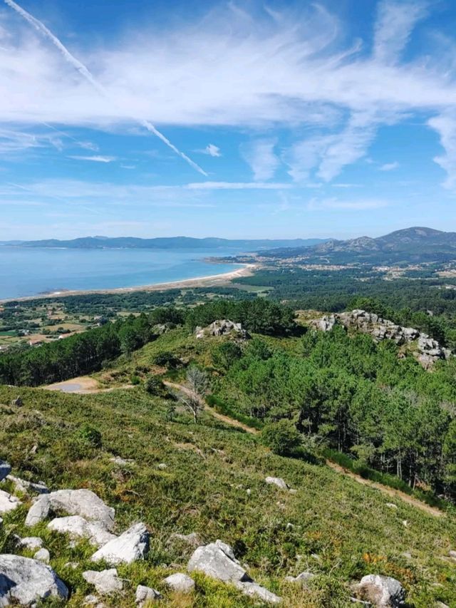 Views for Days up on Monte Tahume