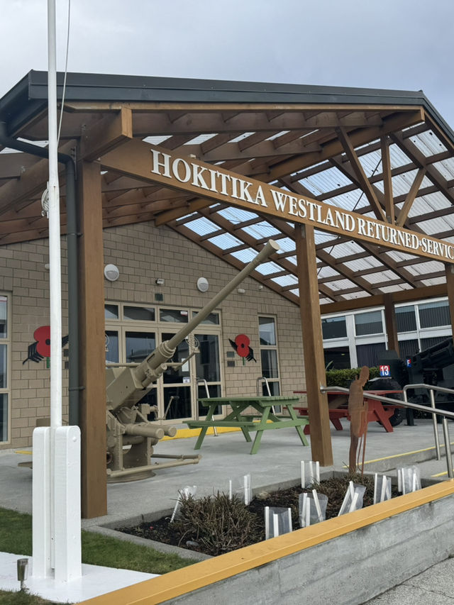 Quick day trip to a sleepy town and Gorges of Hokitika