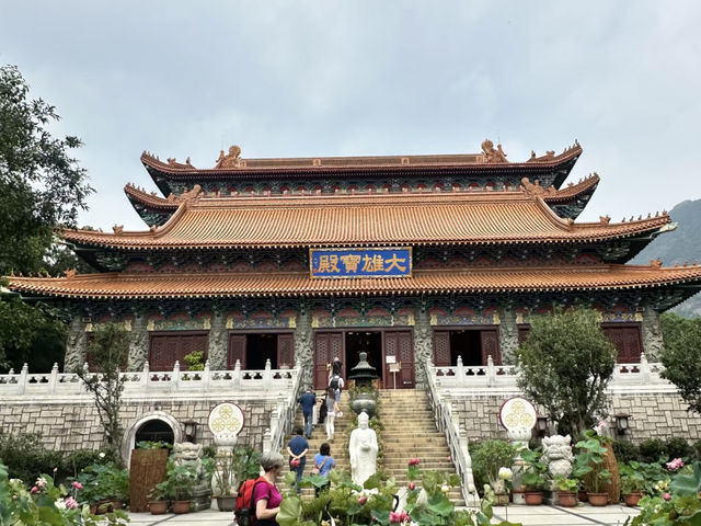 🇭🇰 Hong Kong's Lantau Island: The Majestic Tian Tan Buddha! 🙏