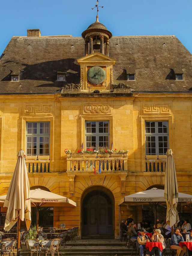 🇫🇷 Sarlat — The Medieval Gem Hidden in Dordogne 💐