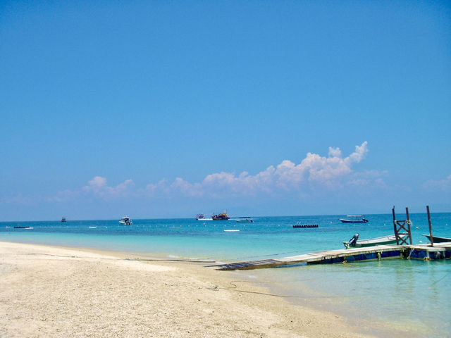 🌴 Tropical Paradise Without Breaking the Bank: Pulau Perhentian 🌴 Tropical Paradise Without Breaking the Bank: Pulau Perhentian