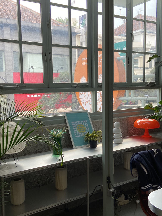 Sliding into Coffee Culture: A Fun-Filled Visit to Kopi Cantel Braga
