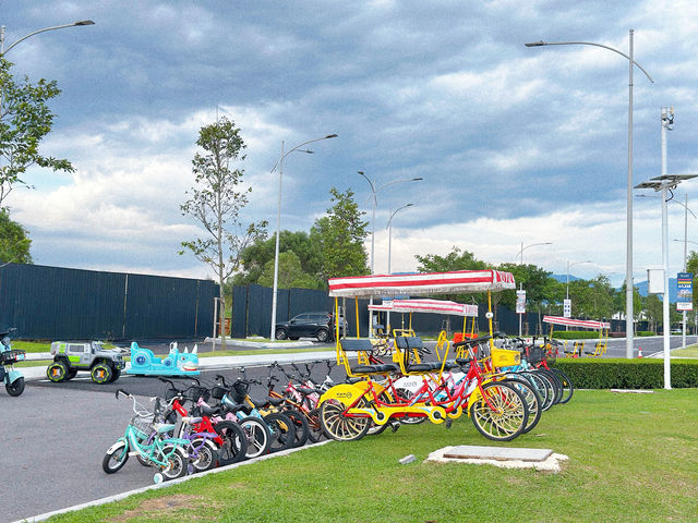 Eco Majestic City Park: Where Serenity Meets Charm 