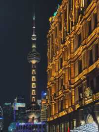 Night lights at The Bund ✨