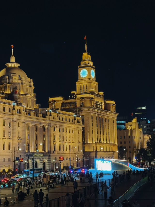 🏮 Chill Citywalks & Iconic Streets: Shanghai’s Dreamy Mix of Old-School Vibes & Skyline Magic ✨