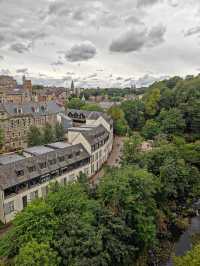 Edinburgh: A Timeless Journey Through History, Culture, and Charm