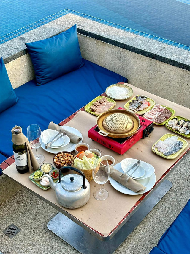 หมูกระทะ กับ วิวหลักล้าน  Conrad Koh Samui