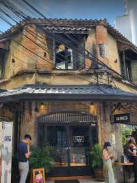 Sarnies Bangkok เคาเฟ่สไตล์วินเทจที่มีบรรยากาศดี
