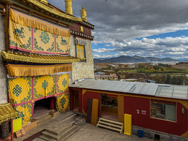 🏔️ 천천히 걸어 올라가 만나게 되는 자연 전망대 송찬림사