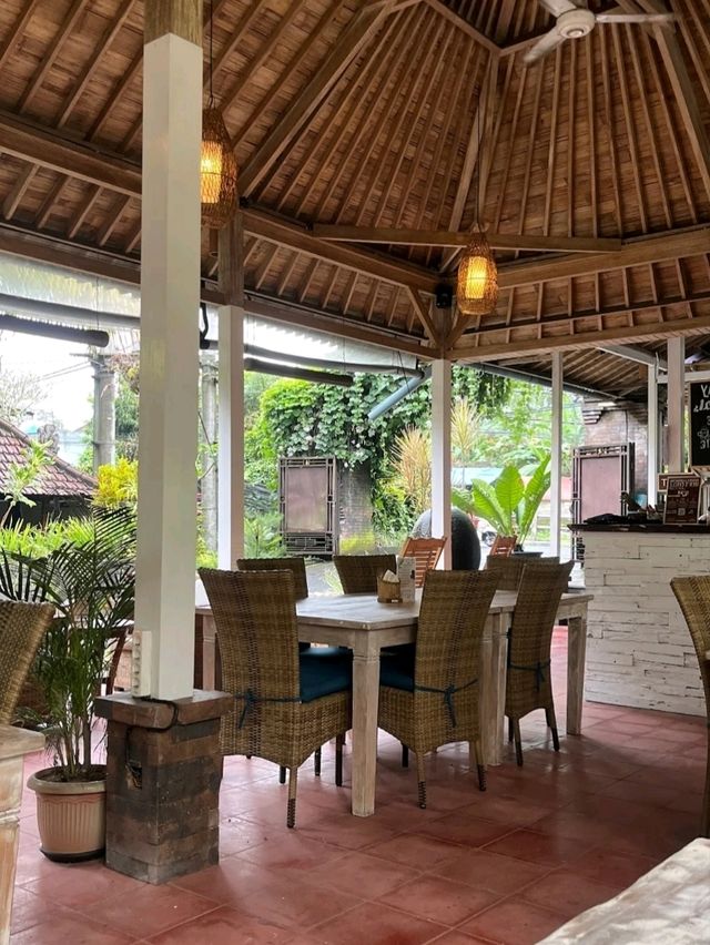 EXCELLENT VEGAN CAFÉ IN BALI.