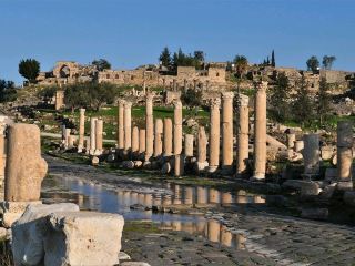 🌄 การเดินทางของฉันสู่อุมม์ไกส์ – ที่ซึ่งประวัติศาสตร์มาบรรจบกับทิวทัศน์อันงดงาม 🌄