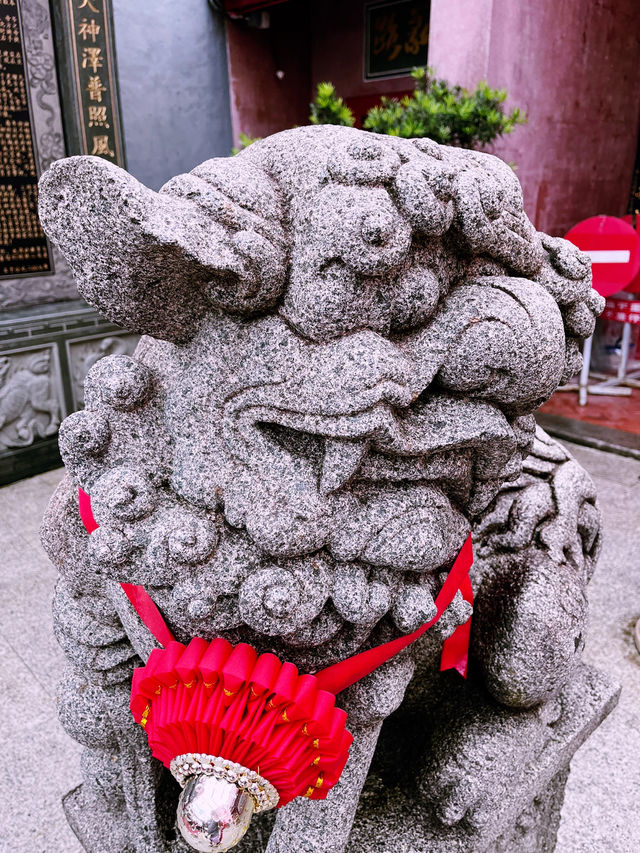 Hiang Thian Siang Ti Temple: Teochew Heritage in Carpenter Street Hiang Thian Siang Ti Temple: Teochew Heritage in Carpenter Street