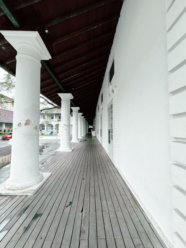 Step Back in Time at Kuching’s Old Courthouse – A Historical Gem Step Back in Time at Kuching’s Old Courthouse – A Historical Gem