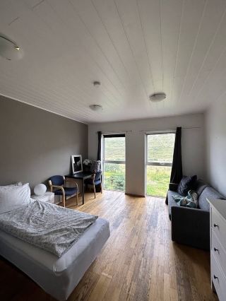 アイスランドの秘境、ウェストフィヨルドにひっそりと佇む隠れ宿。