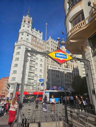Madrid on a Budget: 4 Days of Palaces, Parks & Tapas