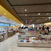 台北誠品生活松菸店📚 書店定百貨？