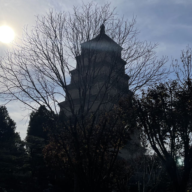 🏯 วัดเจดีย์ห่านป่าใหญ่ (องค์ใหญ่) เมืองซีอาน 🏯 วัดเจดีย์ห่านป่าใหญ่ (องค์ใหญ่) เมืองซีอาน