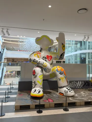 하노이 쇼핑 명소 추천: 롯데몰 웨스트레이크(Lotte Mall West Lake)를 만나보세요.