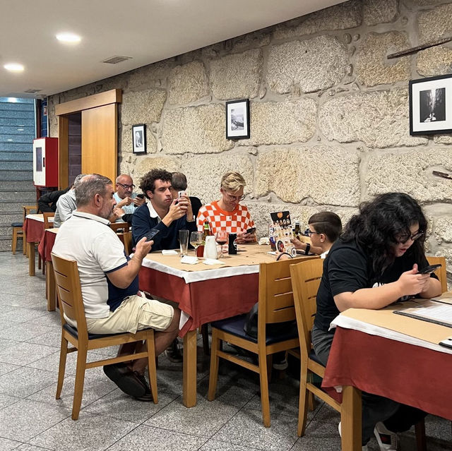 <葡萄牙 Porto 🇵🇹> 值得一試燒雞店 🐔