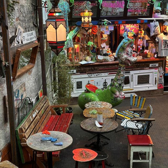 The first ever Hungarian ruin bar welcomes you!