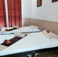 นวดอโรมาผ่อนคลายที่ SPA Cenvaree