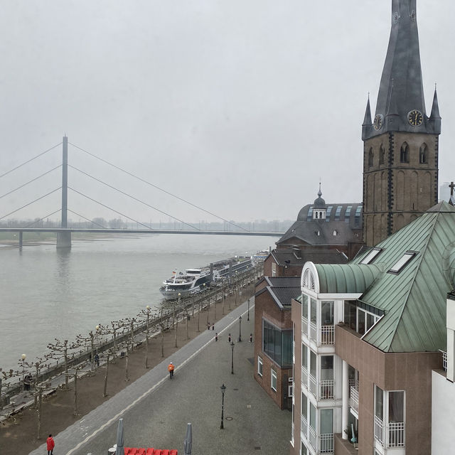 Düsseldorf: A City of Art, Culture, and Modern Flair