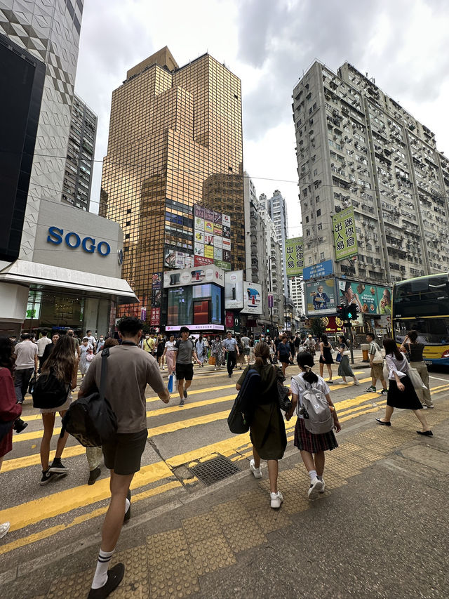Causeway Bay, Hong Kong’s Ultimate Shopping Destination 💴 🛍️ 🏬 