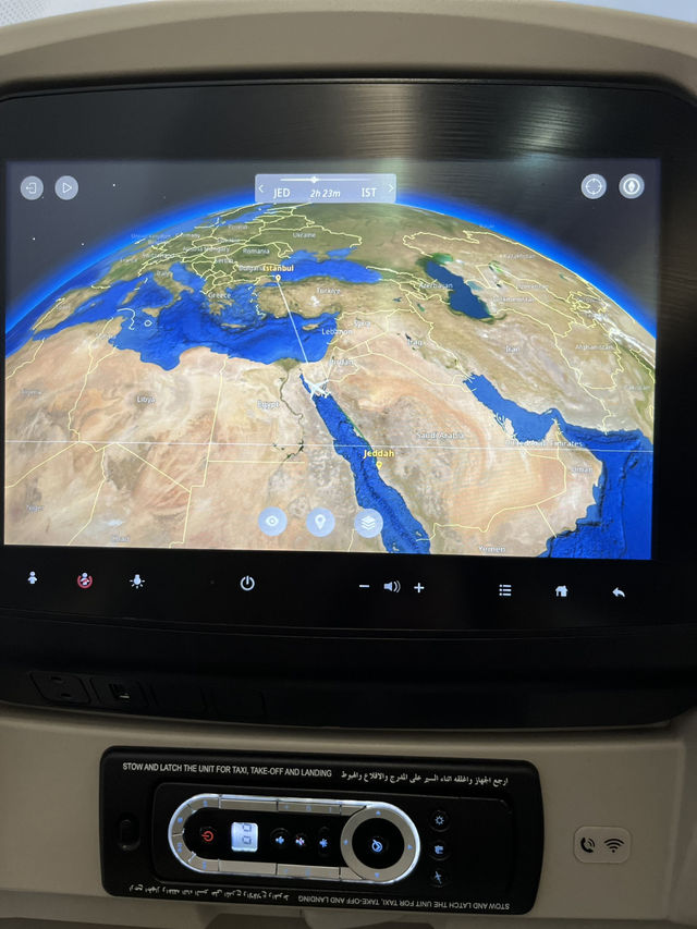 A Sweet Transit at Jeddah Welcome Lounge: On the Way to Turkey