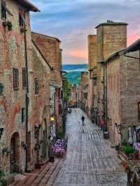 Certaldo Alto: A Medieval Jewel Above the Tuscan Hills