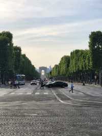 Exploring Paris’ 8th Arrondissement: Must-Dos & Halloween Fun 🎃