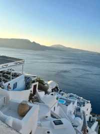 Santorini Sunsets🌅