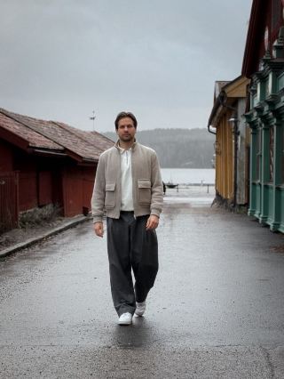 Cloudy Vibes & Castle Dreams: Chillin’ in Mariefred, Sweden 🌧️🏰