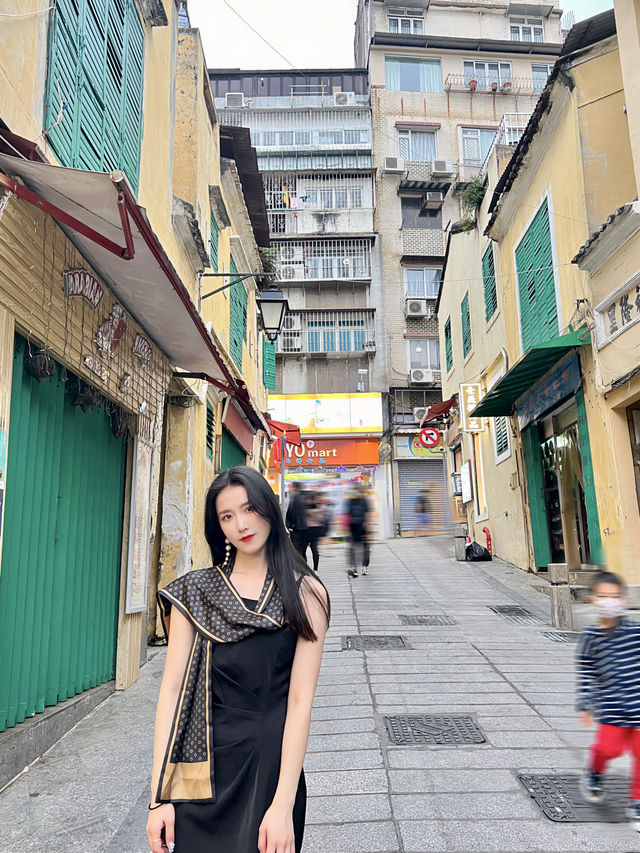 Macau's crowded Ruins of St. Paul's Archway 🔥 is a must-visit‼️⛩️