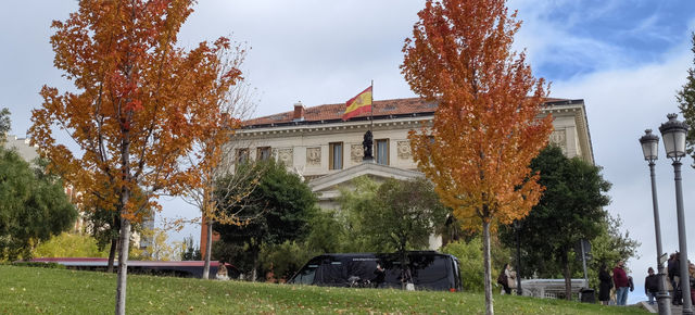 馬德里的秋天，色彩斑斕的油畫世界