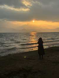 假裝在海邊撫仙湖的日落太浪漫了！！！