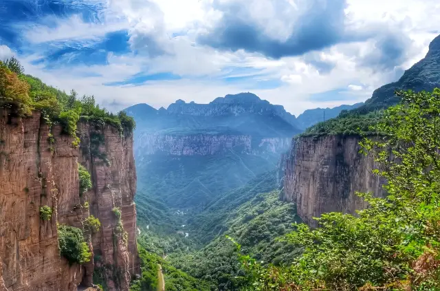 Núi Tân Hương Vạn Tiên