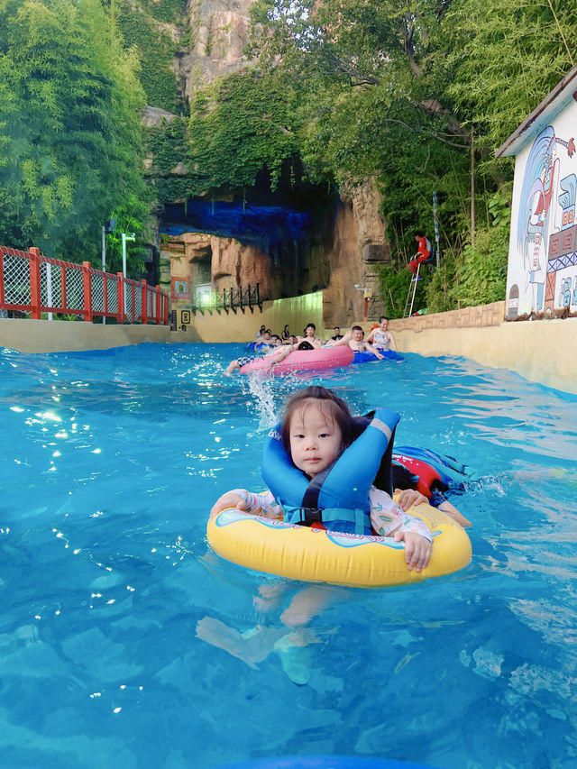 3歲幼崽夜場玩嗨｜夏日玩水快樂倒計時ing