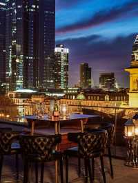 🌟✨ Frankfurt's Finest: Top Luxe Stays in the City 🏨💎