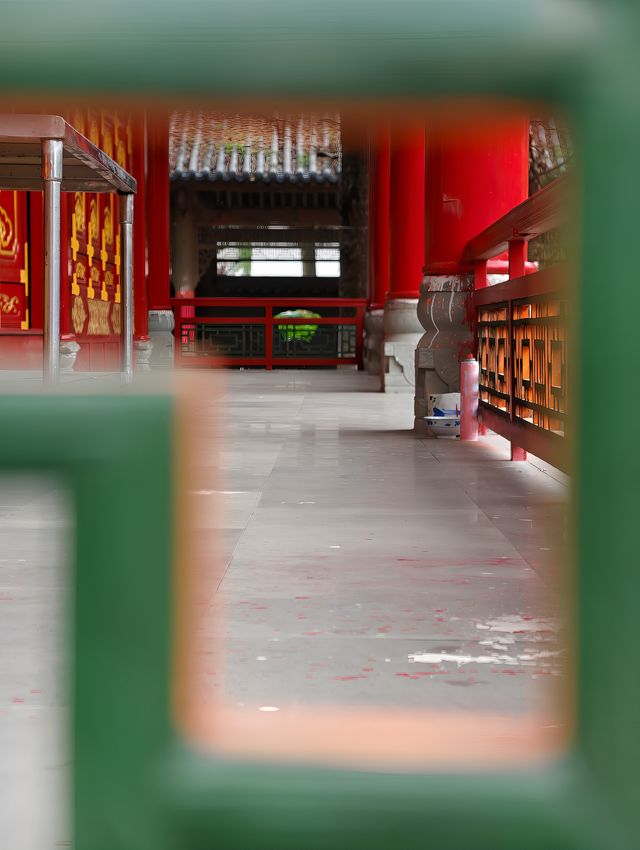 自然與人文交融之地——探訪三聖寺的自然風光和人文景觀。
