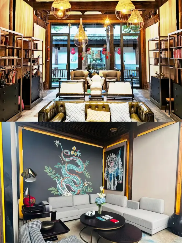 A bustling hotel in the alley!