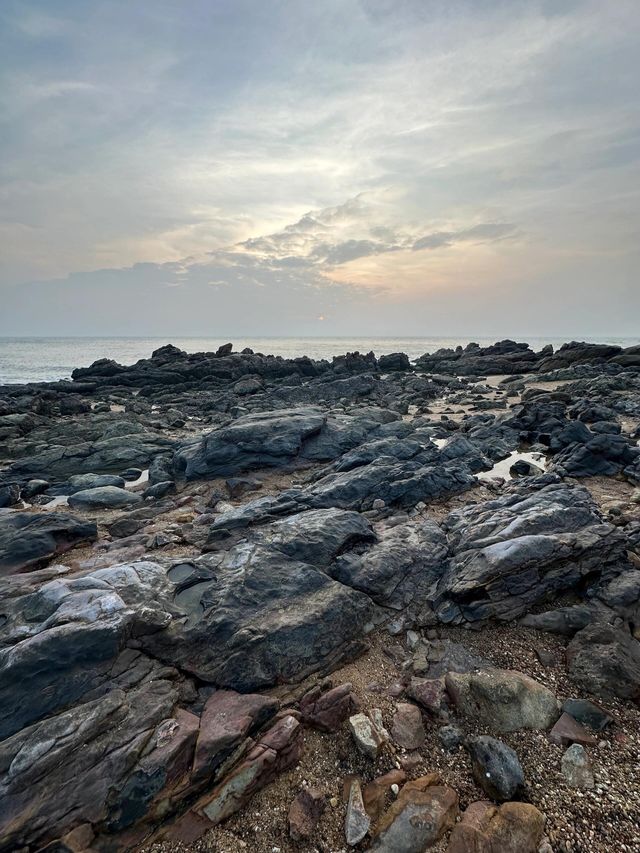 海南東方魚鱗風景區