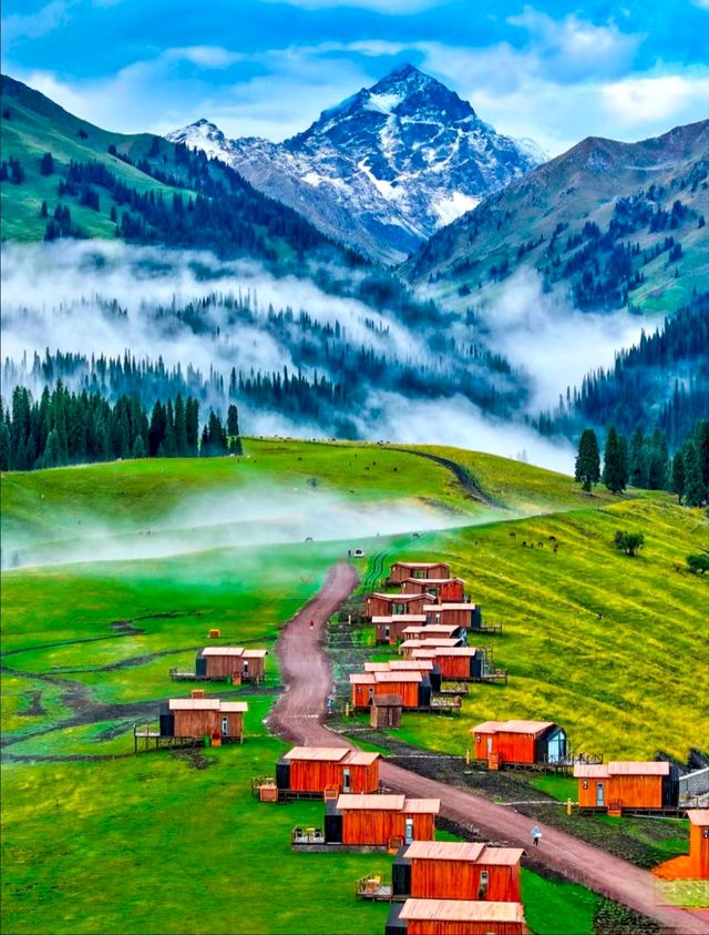 藏在雲中草原的秘密基地，和我一起住進風景裡吧！