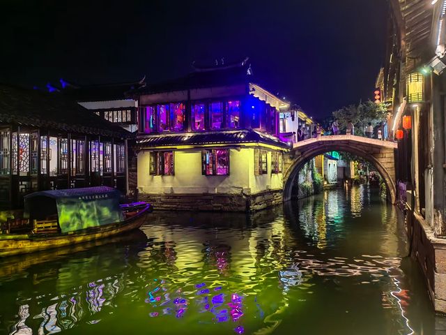 夜遊周莊,沉浸式體驗江珊嘅《夢裡水鄉》 夜遊周莊,沉浸式體驗江珊嘅《夢裡水鄉》